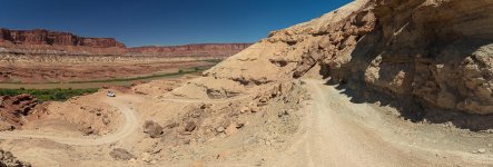 03_5DS39688-Pano_-900x_WhiteRimTripReport.jpg