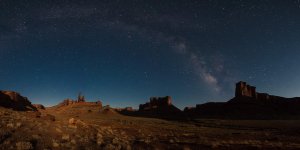 17_5DS39939-Pano_-900x_WhiteRimTripReport.jpg