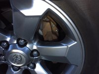 4Runner - rusty calipers.jpg
