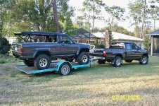 4Runner on trailer,half size pix.JPG