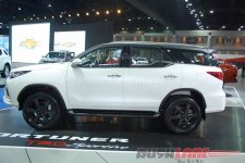 3214_1458734168_Toyota-Fortuner-TRD-Sportivo-at-2016-Bangkok-Motor-Show-3.jpg