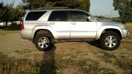 4runner 06' lifted 009.jpg