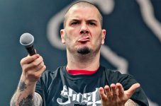 2127259-phil-anselmo-617-409.jpg