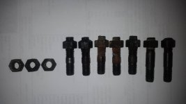 RearDiff Carrier Bolts.jpg