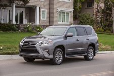 2017-Lexus-GX-460-front-three-quarter-02.jpg