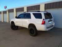 2006 4runner White Black Wheels.jpg 2006 4runner White Black Wheels.jpg