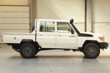 Land-Cruiser-Pick-up-Double-Cab-21-1030x687.jpg