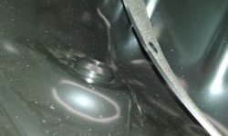 drain plug2.jpg