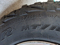 TIRE4.gif