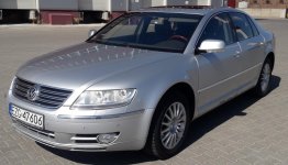 VW Phaeton.jpg