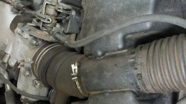 4runnerairhose.jpg