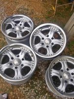 16 inch tundra rims.jpg