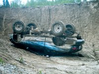 4x4_car+upside_down_crash.jpg