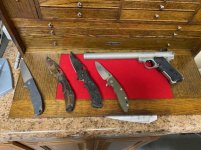 knives1.jpg