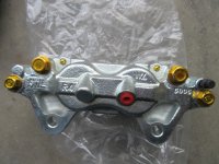 Tundra (2005 4x4 V8) brake 13WL 231mm DFC caliper, Centric rotor (3).JPG