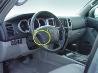 toyota_4runner_sr5_4x2_v6_2005_dashboard_dashboard.jpg