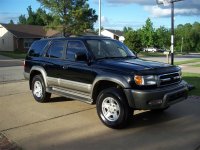 4Runner 001 (Medium).jpg