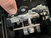 Shifter linkage detatched.jpg