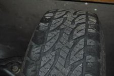 tread front right.jpg