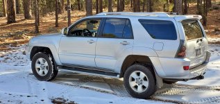 Snow 4Runner.jpg