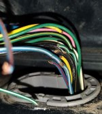 Tailgate_Wires_Broken.JPG