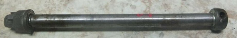 mc axle.JPG