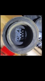 4thgenTailgateWindowMotorConnectorFemaleCloseup.jpg