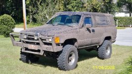 Muddy 4Runner to wash Nov 08.jpg