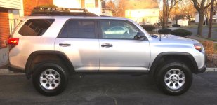2010TrailwLift03212012.jpg