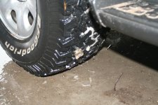 t4rtirerepair0801.jpg