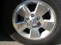 Toyota_2007_4runner_wheel.JPG