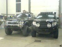 Runner vs Navara.JPG