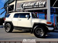 Toyota_FJ Cruiser_with_17in_Black Rhino Imperial_Wheels_4158b.jpg