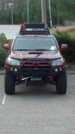 4 runner front with roof gear.jpg 4 runner front with roof gear.jpg
