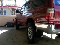 Mi 4Runner con spacers3.jpg