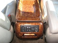 600_Center_Console_from_Rear.jpg