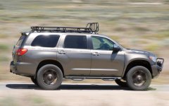 163_0908_02z+finishLineWest_2009_toyota_sequoia+side_view.jpg
