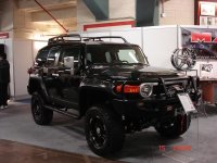 fj cruiser angle view1.jpg