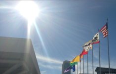 iPhone5_flags.jpg