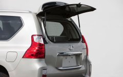 2012-Lexus-GX-460-rear-window.jpg