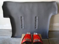 cargo liner-taillights.jpg