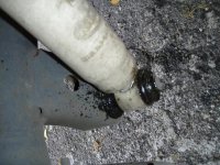 rstep 2 - remove lower shock mount bolt.jpg