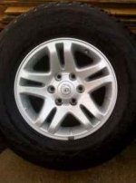 tundra wheel.jpg