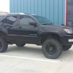 2007 Toyota 4Runner wih 6 inch lift