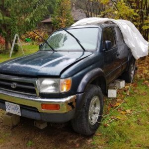 Sea -- My mom's 97 Limited 4runner
