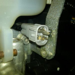 Both connectors on both posts