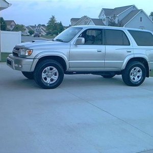 4 runner 2