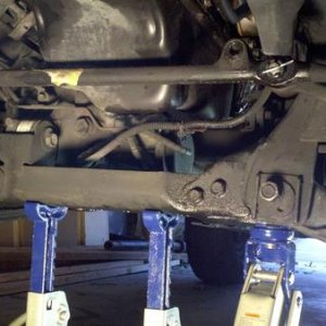 Old steering stabilizer removed