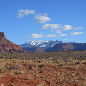 The LaSal Mts. in the distance--desert and snow-capped mountains in the same incredible location!