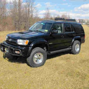 How it sits after install.  When measured from the ground to the center of the running boards it went from 16in front/16-3/4in rear to 18-1/4 front/18